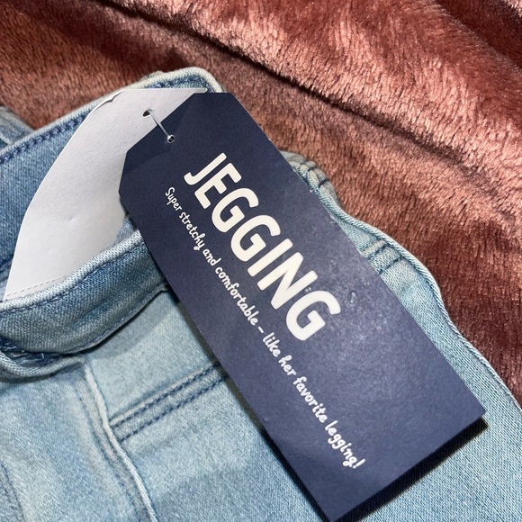 OshKosh B'gosh Classic Blue Jeans - Picture 4 of 4